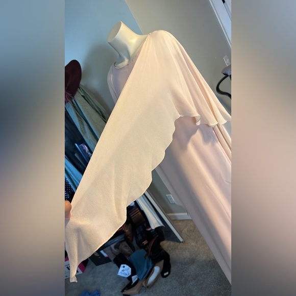 MAX MARA
Dovere Ruffled Cady Dress In Beige - Picture 11 of 14